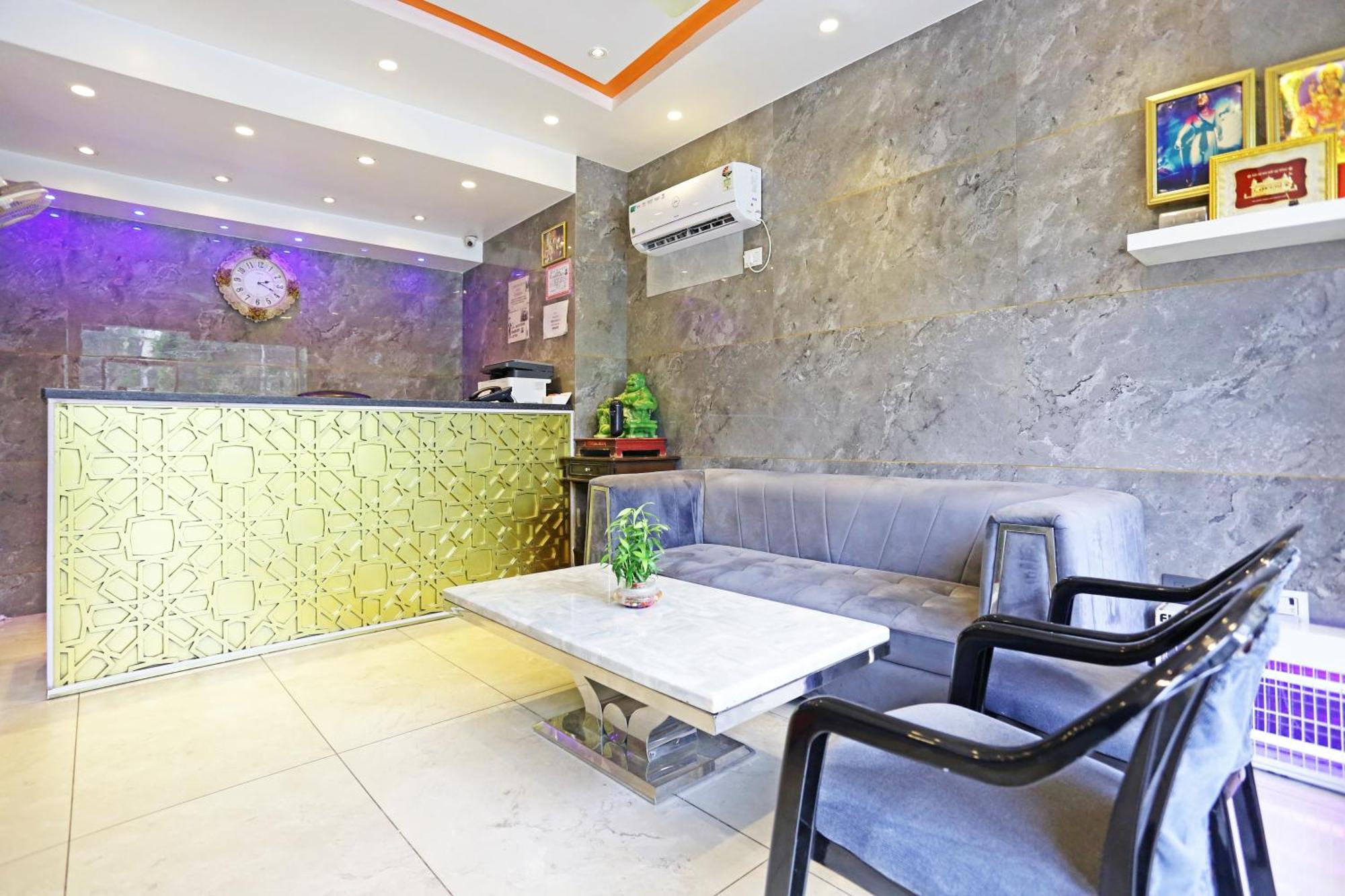 Hotel Preet Palace -5 Mints Walk From Nizamuddin Railway Station Ню Делхи Екстериор снимка